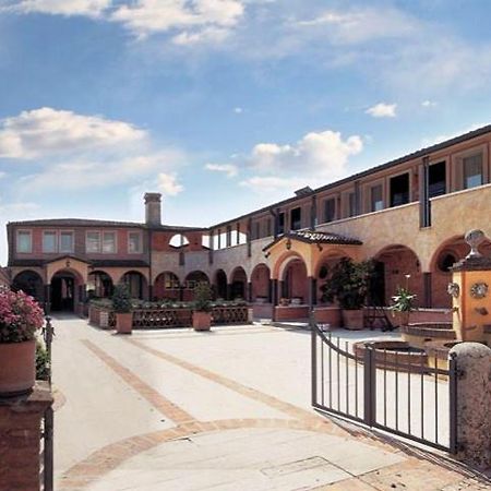 Hotel Il Chiostro Oppeano Bagian luar foto